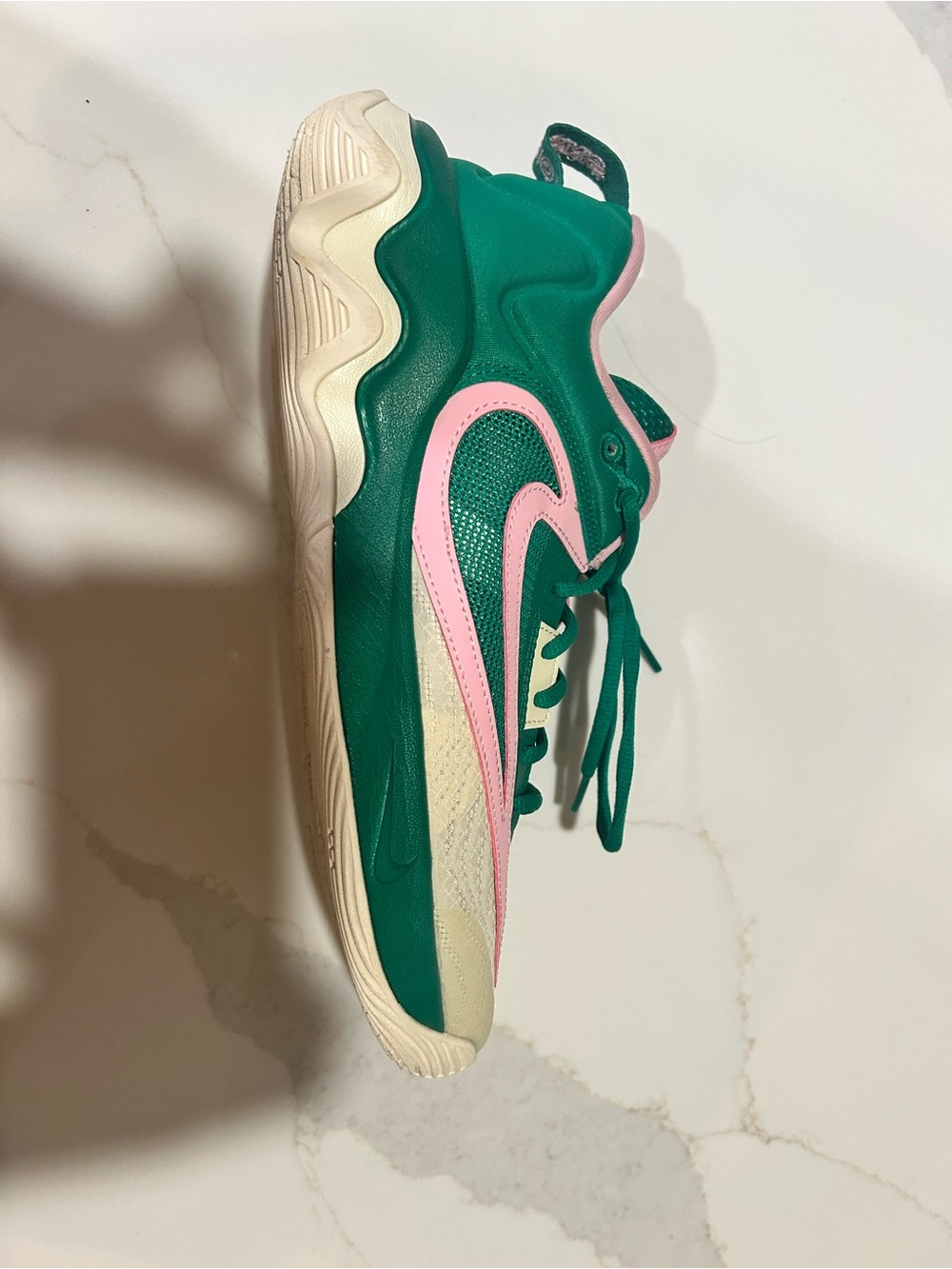 Nike Giannis Immortality Basketball Shoes Green Pink Men’s 10.5